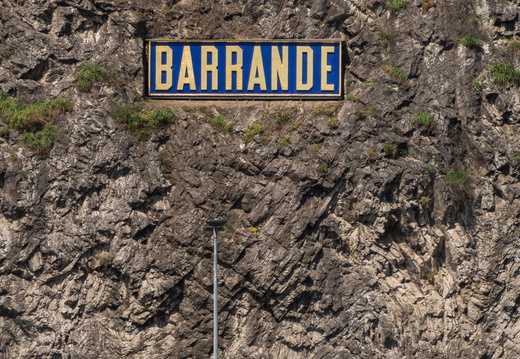 Vynovený nápis Barrande (Praha, 15. 6. 2025)